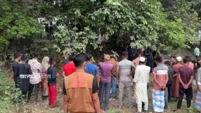 মুন্সীগঞ্জের লৌহজং উপজেলায় কাগজের কার্টনের ভেতরে স্কচটেপ প্যাঁচানো মানুষের শরীরের একাধিক খণ্ডিত অংশ উদ্ধার করেছে পুলিশ