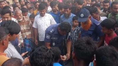 এ ঘটনায় থানায় মামলা হয়েছে