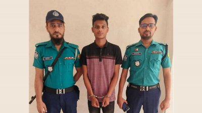 পুলিশের হাতে গ্রেফতার আশরাফুল আলম