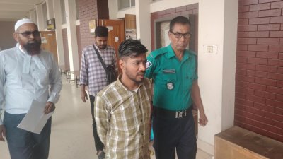 আদালতে আনোয়ার হোসেন