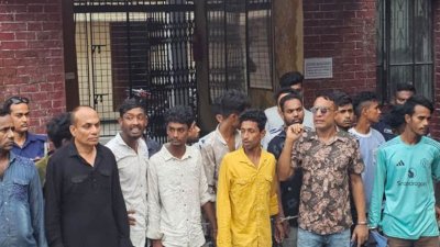 তাদের আদালতের মাধ্যমে কারাগারে পাঠানো হয়েছে