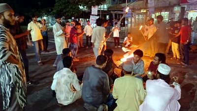 শিক্ষার্থীদের মহাসড়ক অবরোধ
