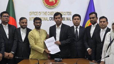 আন্তর্জাতিক অপরাধ ট্রাইবুনালে প্রসিকিউশন বরাবর অভিযোগ দেন গণঅধিকার পরিষদের সাধারণ সম্পাদক মো. রাশেদ খান