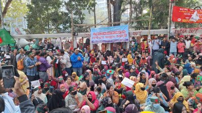 দাবি আদায়ে জাতীয় প্রেস ক্লাবের সামনে শিক্ষকদের কর্মসূচি (ফাইল ছবি)