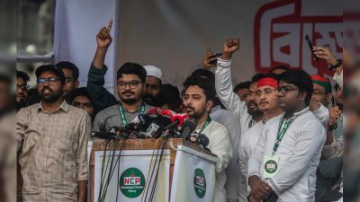 বক্তব্য দিচ্ছেন নাহিদ ইসলাম। ছবি: সাজ্জাদ হোসেন