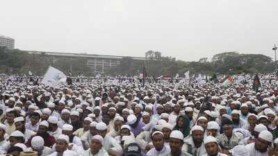 সোহরাওয়ার্দী উদ্যানে হেফাজতে ইসলামের সমাবেশ (ছবি: সাজ্জাদ হোসেন)