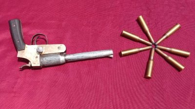 উদ্ধার অস্ত্র ও গুলি