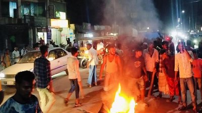 ভোলার অভ্যন্তরীণ ও দূরপাল্লার আটটি রুটে বাস চলাচল বন্ধ রয়েছে