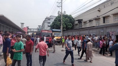 ঢাকা-ময়মনসিংহ মহাসড়ক অবরোধ