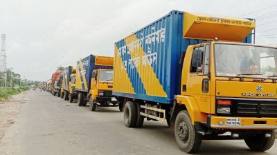 মহাসড়কে ট্রাক ও কাভার্ড ভ্যান