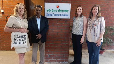 আলী রীয়াজের সঙ্গে রবার্ট এফ কেনেডি হিউম্যান রাইটস প্রেসিডেন্ট ক্যারি কেনেডির সাক্ষাৎ