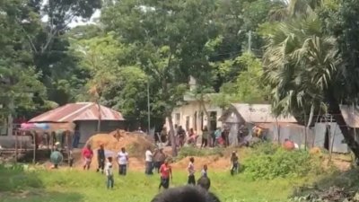 গোপালগঞ্জে দুই পক্ষের সংঘর্ষ