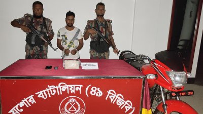 গ্রেফতার জয়ন্ত দত্ত