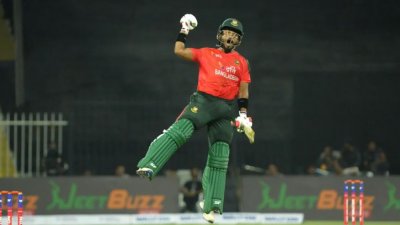 ম্যাচসেরা ইনিংস খেলেন ইমন