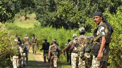 ভারতে মাওবাদীদের বিরুদ্ধে যৌথ বাহিনীর অভিযান।