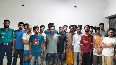 পুলিশের হেফাজতে গ্রেফতার ব্যক্তিরা