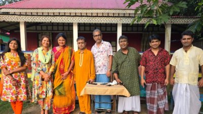 শুটিংয়ে শিল্পীরা