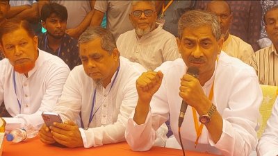 লক্ষ্মীপুরে একটি ওয়ার্ড কাউন্সিল পরিদর্শনে গিয়ে বক্তব্য দেন শহিদ উদ্দিন চৌধুরী এ্যানী