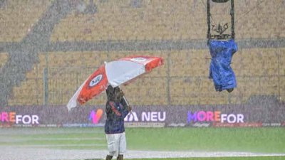 বেঙ্গালুরু-কলকাতার ম্যাচ বৃষ্টিতে পরিত্যক্ত হয়েছিল