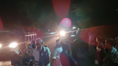 সিরাজগঞ্জের কামারখন্দে মুরগিবোঝাই ট্রাকের ধাক্কায় মোটরসাইকেলের তিন আরোহী নিহত