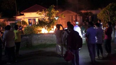 জিএম কাদেরের বাসভবনে হামলা ও অগ্নিসংযোগ