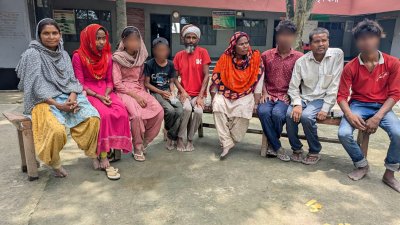 ঠেলে পাঠানো ৯ জন