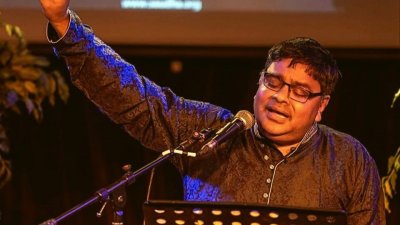 রূপকুমারী নদীর চুম্বন
