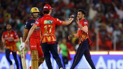 শিরোপার লড়াইয়ে পাঞ্জাবকে ১৯১ রানের লক্ষ্য দিলো বেঙ্গালুরু