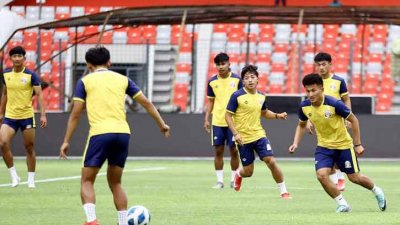 অনুশীলনে ভুটানের খেলোয়াড়রা