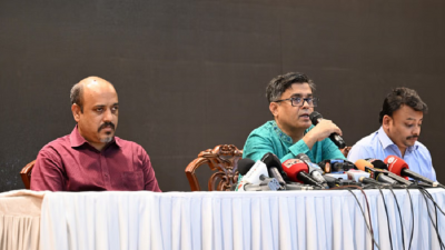 ফরেন সার্ভিস অ্যাকাডেমিতে প্রধান উপদেষ্টার প্রেস উইংয়ের সংবাদ সম্মেলন। ছবি: সংগৃহীত
