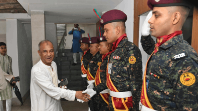 ঈদ শুভেচ্ছা বিনিময়কালে স্বরাষ্ট্র উপদেষ্টা