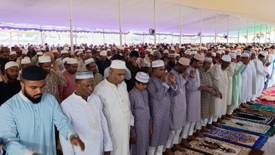 বরিশালে ঈদের জামাত অনুষ্ঠিত