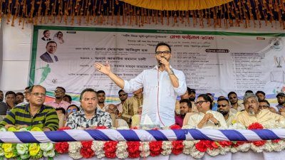 চাঁদপুরে  ফুটবল টুর্নামেন্টের ফাইনালে বক্তব্য দেন আমিনুল হক