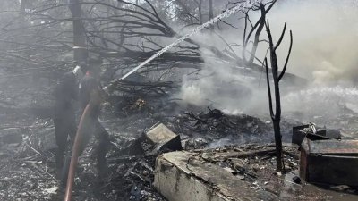 ঘটনাস্থলেই অনেক মেডিক্যাল শিক্ষার্থী নিহত হন। ছবি: এপি