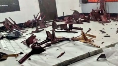 ফেনীর সোনাগাজীতে এক চিকিৎসকের চেম্বারে হামলা-ভাঙচুর ও লুটপাট