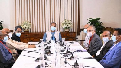 রাষ্ট্রীয় অতিথি ভবন যমুনায় জাতীয় ঐকমত্য কমিশনের বৈঠক অনুষ্ঠিত হয়।