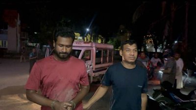 গ্রেফতার ছাত্রলীগ নেতা