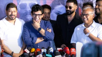 ‘ইনসাফ’ সিনেমার প্রদর্শনী শেষে কথা বলছেন চঞ্চল চৌধুরী
