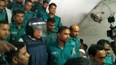 সাবেক সিইসি হাবিবুল আউয়াল ৩ দিনের রিমান্ডে