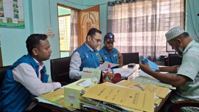 বিএডিসির নোয়াখালী কার্যালয়ে অভিযান চালিয়েছে দুর্নীতি দমন কমিশন (দুদক)