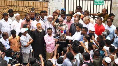 সিলেটের সাবেক মেয়র সাবেক মেয়র আরিফুল হক চৌধুরীর আন্দোলন