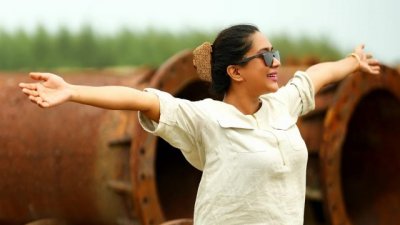 জাকিয়া বারী মম