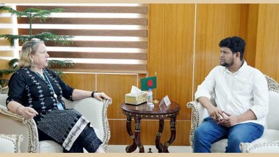 তথ্য ও সম্প্রচার উপদেষ্টা মো. মাহফুজ আলমের সঙ্গে ইউনেস্কোর বাংলাদেশ প্রতিনিধি সুসান ভাইজ