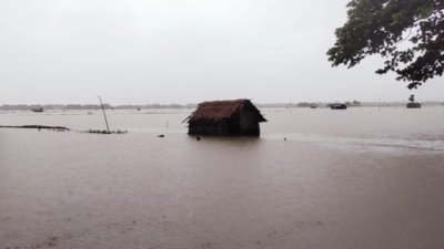 ভেসে যাওয়া ঘের