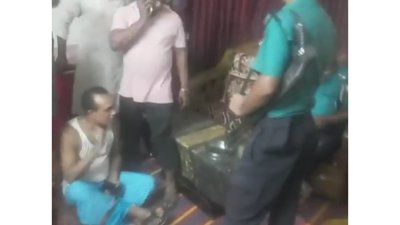 গ্রেফতার আওয়ামী লীগ নেতা
