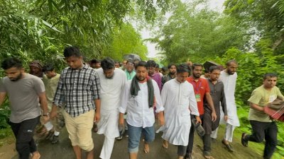 এনসিপির নেতাদের পদযাত্রা