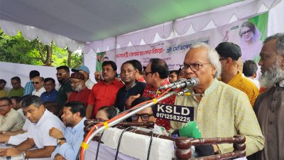 বক্তব্য রাখছেন রুহুল কবির রিজভী