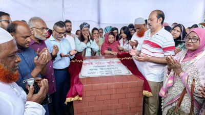 যশোরে জুলাই শহীদ স্মৃতিস্তম্ভের ভিত্তিপ্রস্তর স্থাপন
