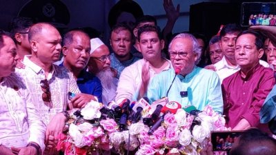 নারায়ণগঞ্জে সভায় বক্তব্য দেন রুহুল কবীর রিজভী