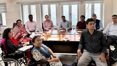 শিক্ষা উপদেষ্টা ড. সি আর আবরারের সঙ্গে  কৃষ্টি, বি-স্ক্যান, সাইটসেভার্স, ভিপস সংস্থার প্রতিনিধি দলের সাক্ষাৎ